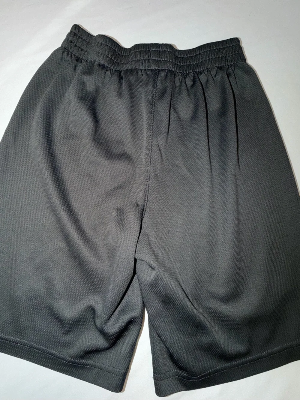 Nike Mesh Boys Gray Athletic Shorts Y/M. 0021